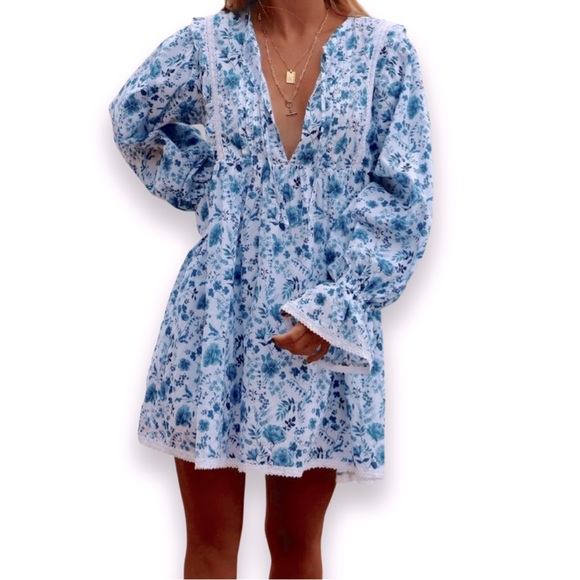 Maurie + Eve Dresses & Skirts - Maurie + Eve Floral Pampalona Dress Size 8